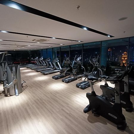 クアラルンプールC14B Modern Infinity Pool Klcc Balcony Viewアパートメント エクステリア 写真