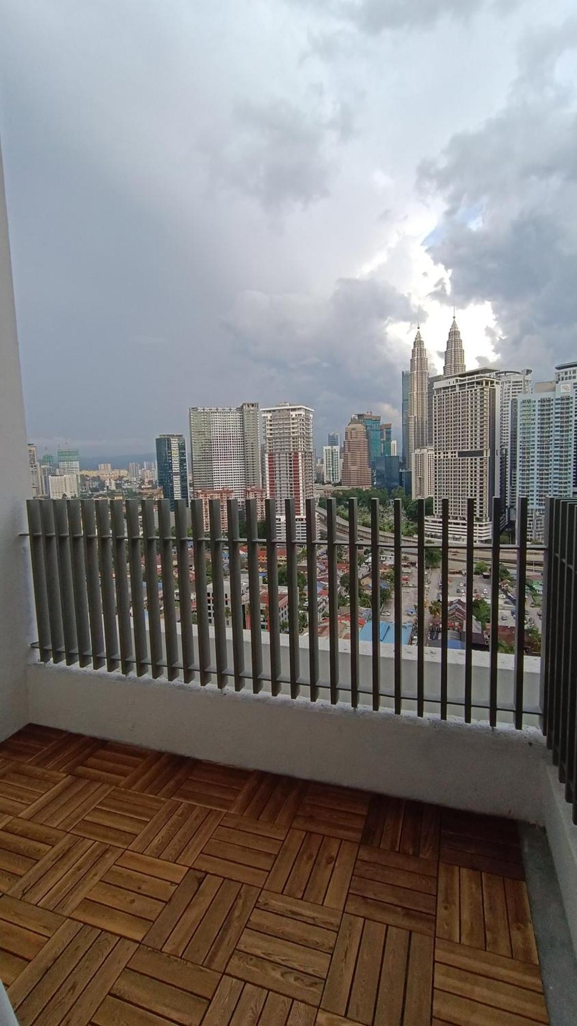 クアラルンプールC14B Modern Infinity Pool Klcc Balcony Viewアパートメント エクステリア 写真